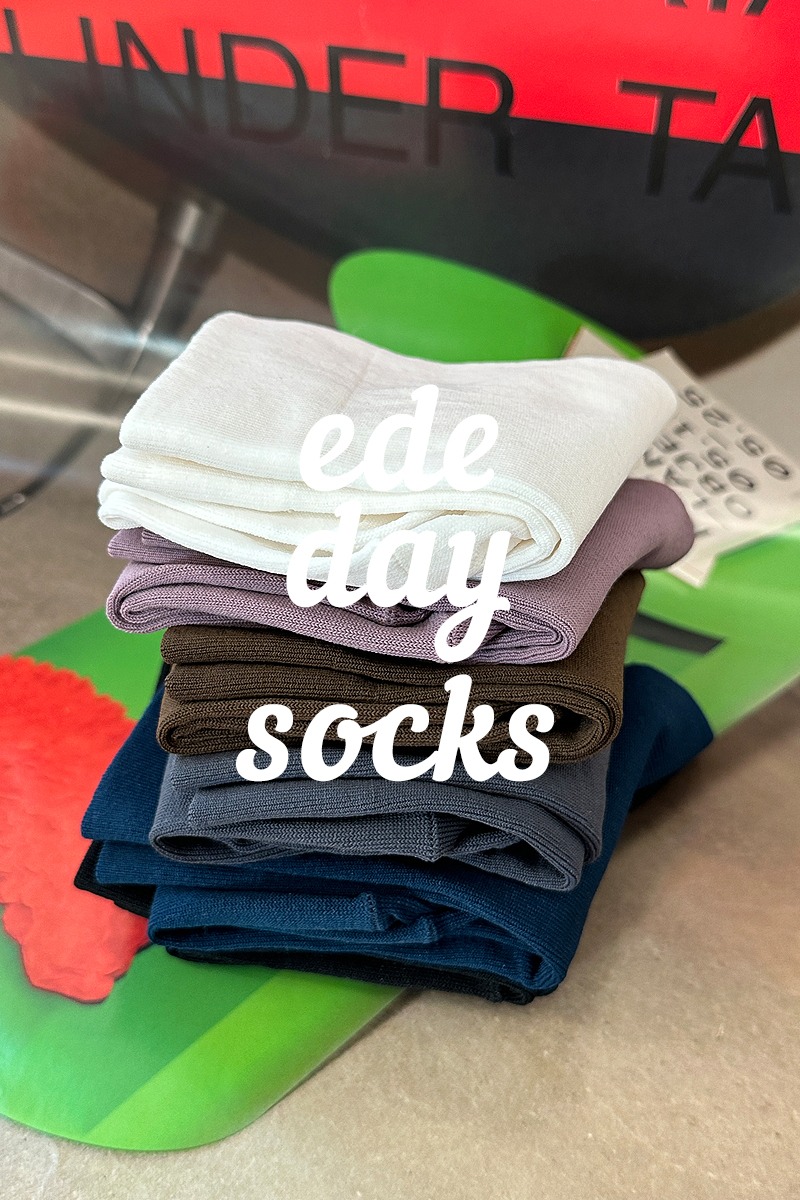 Ede Day Socks